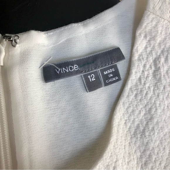 Vince Sheath Dress Textured Snake Print 3/4 Length Sleeves Mod Retro White sz 12 - Picture 9 of 11